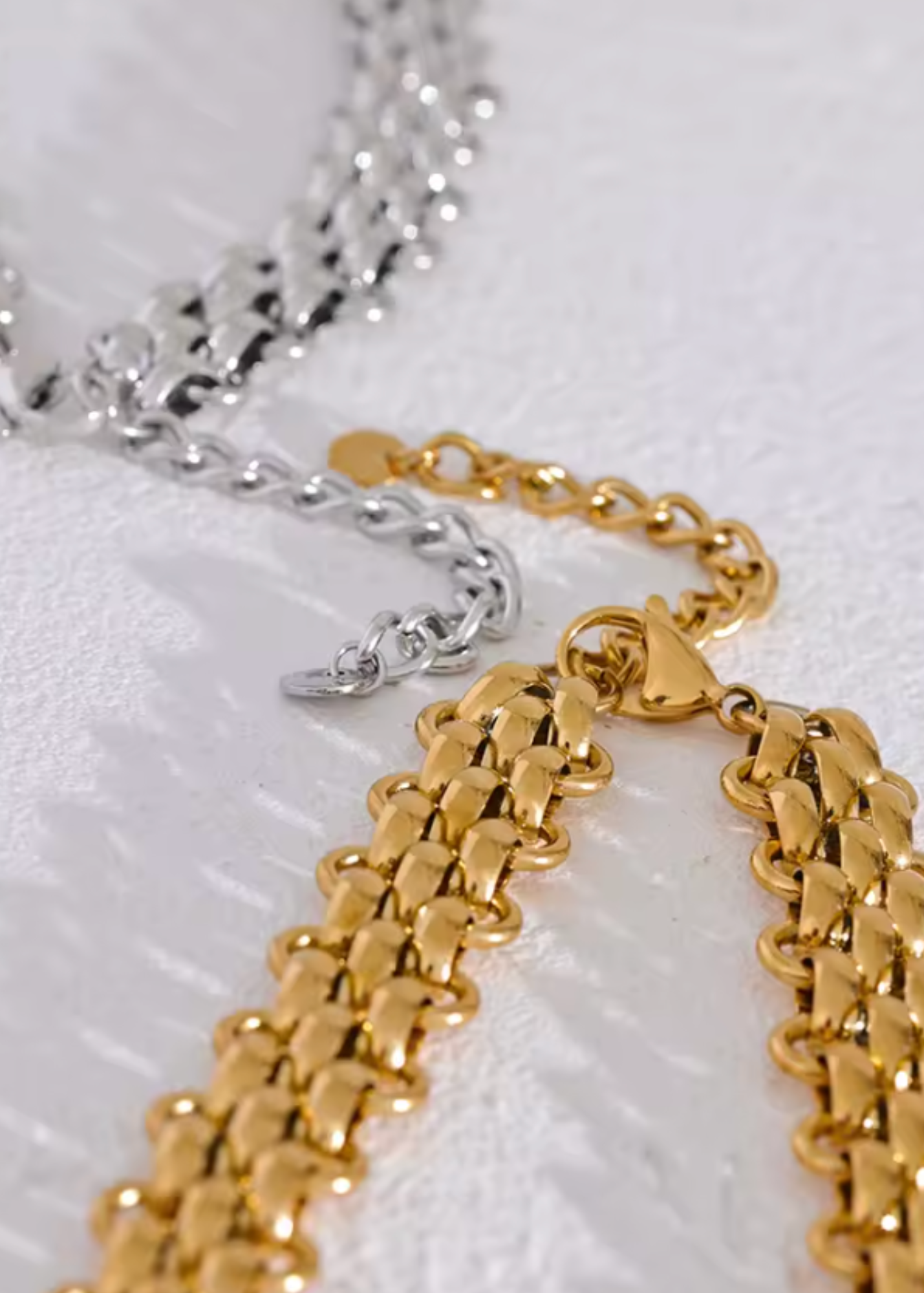 The Silver Chain Necklace