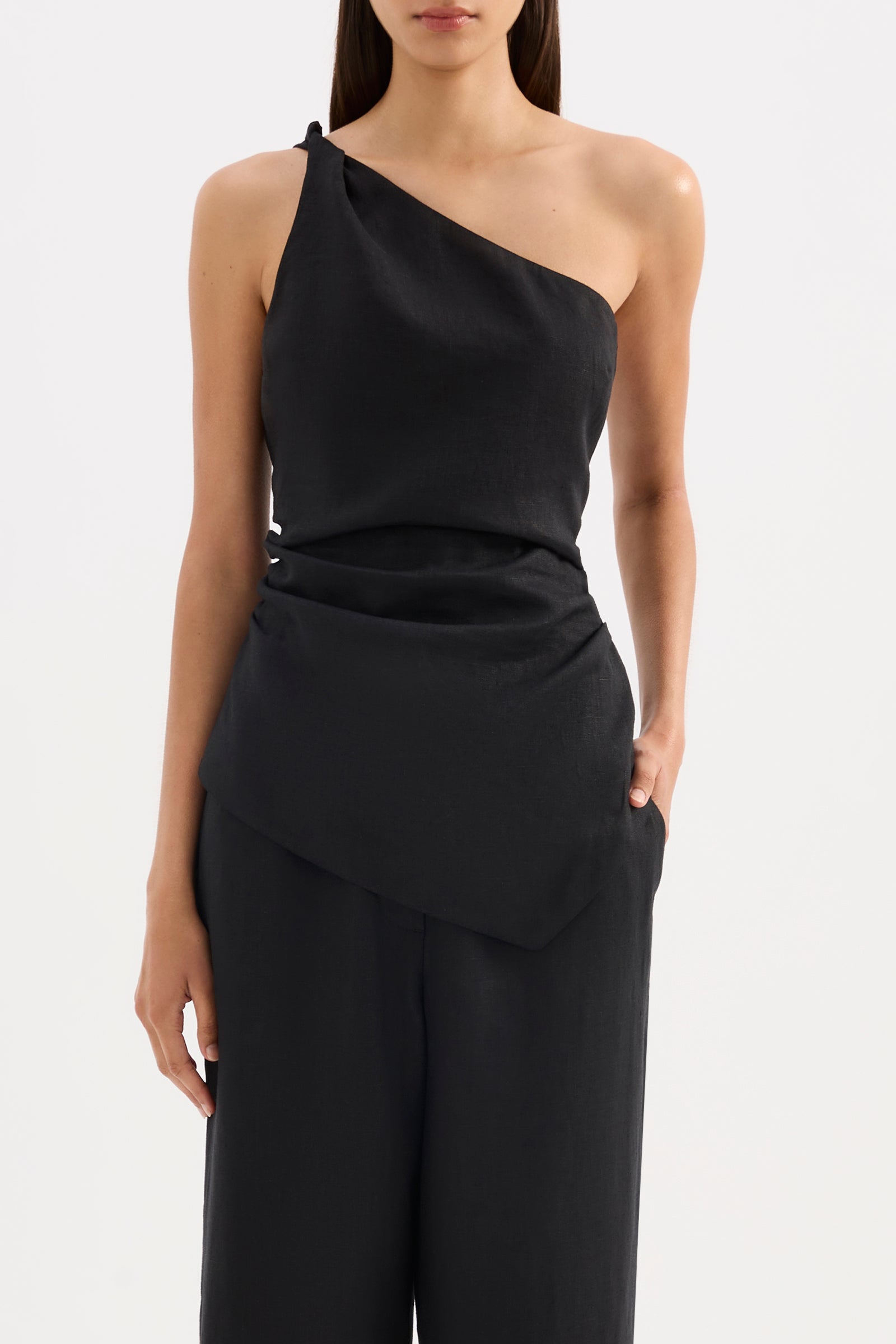 Lotta Linen Top in Black