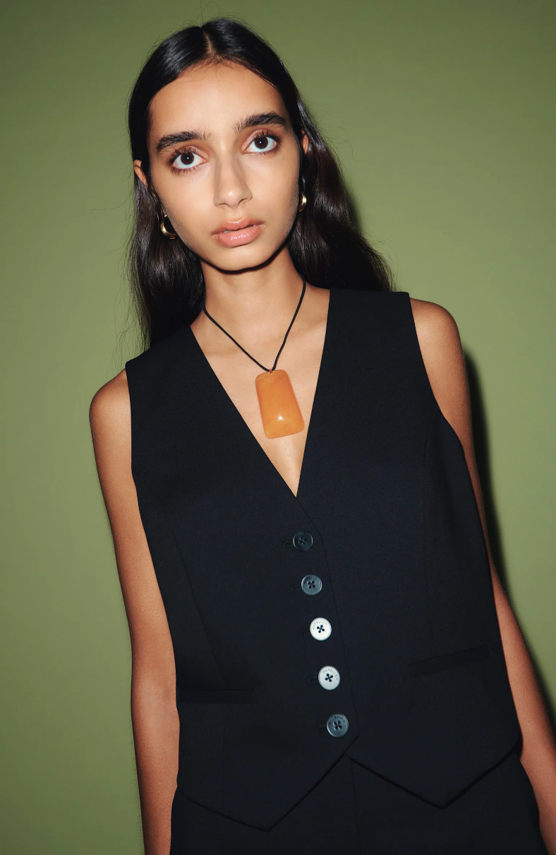 Nude Lucy Rana Vest Momera Goondiwindi