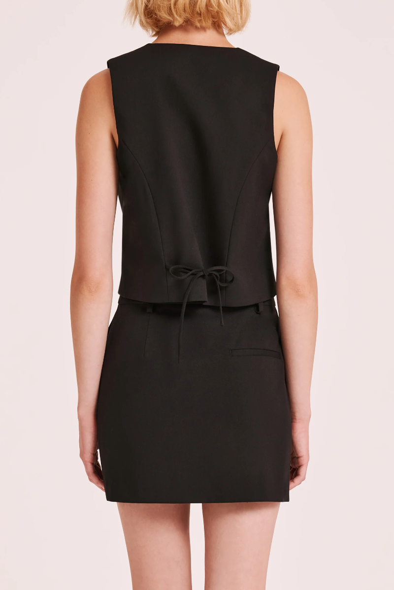 Nude Lucy Rana Vest Momera Goondiwindi