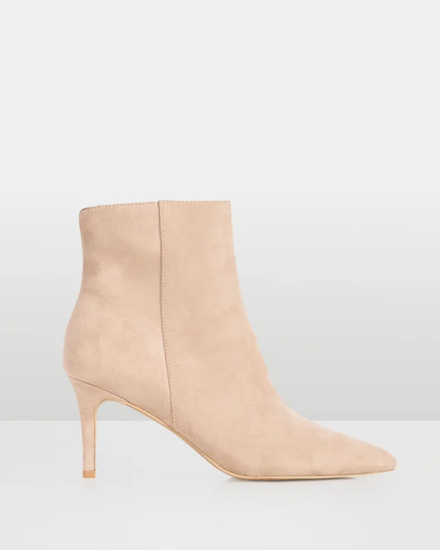 Felicia Boots