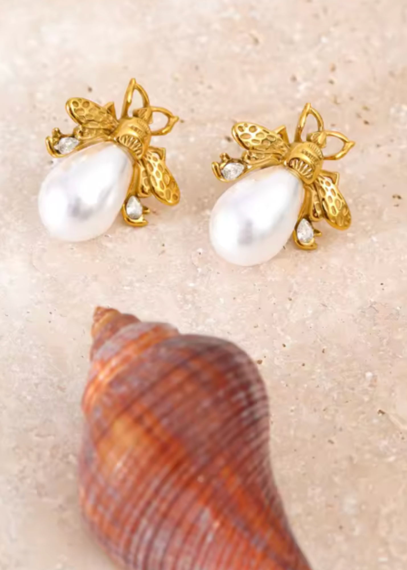 The Bumble Bee Earring