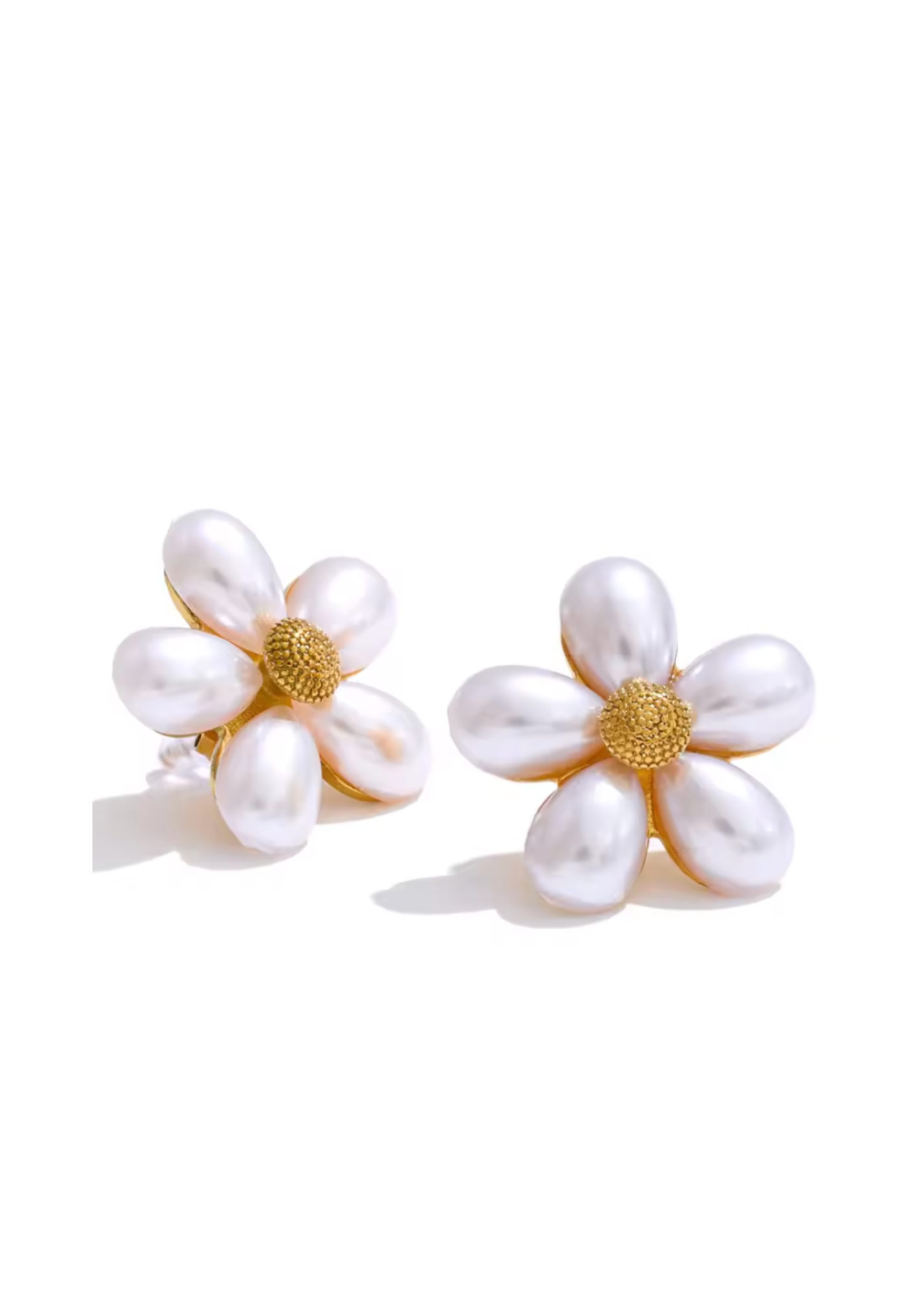 The Petal Pearl Earring
