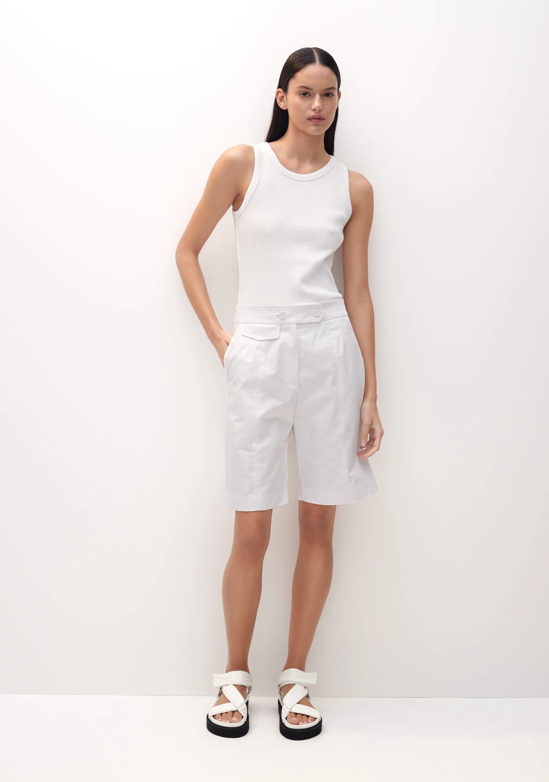 Morrison Audrey Short in White Momera Goondiwindi