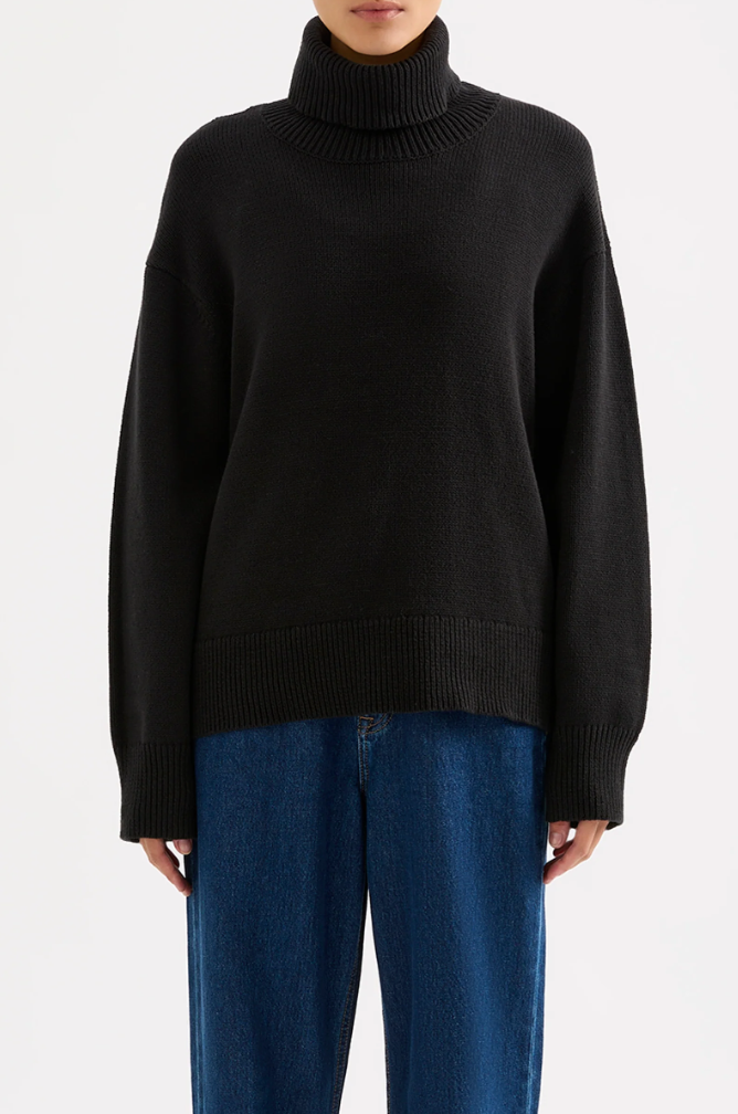 Kaia Turtleneck In Black